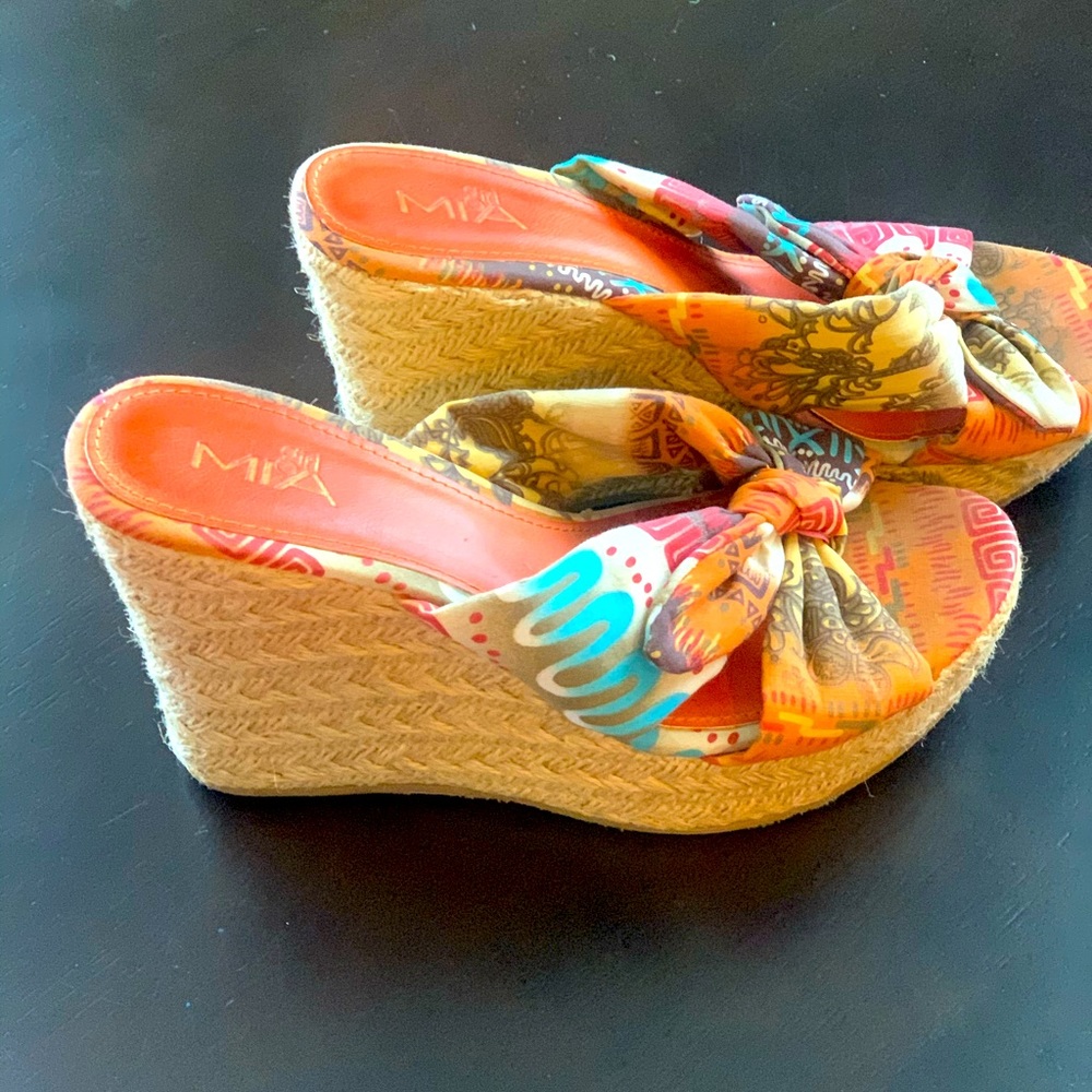 Girl MIA Wedges
